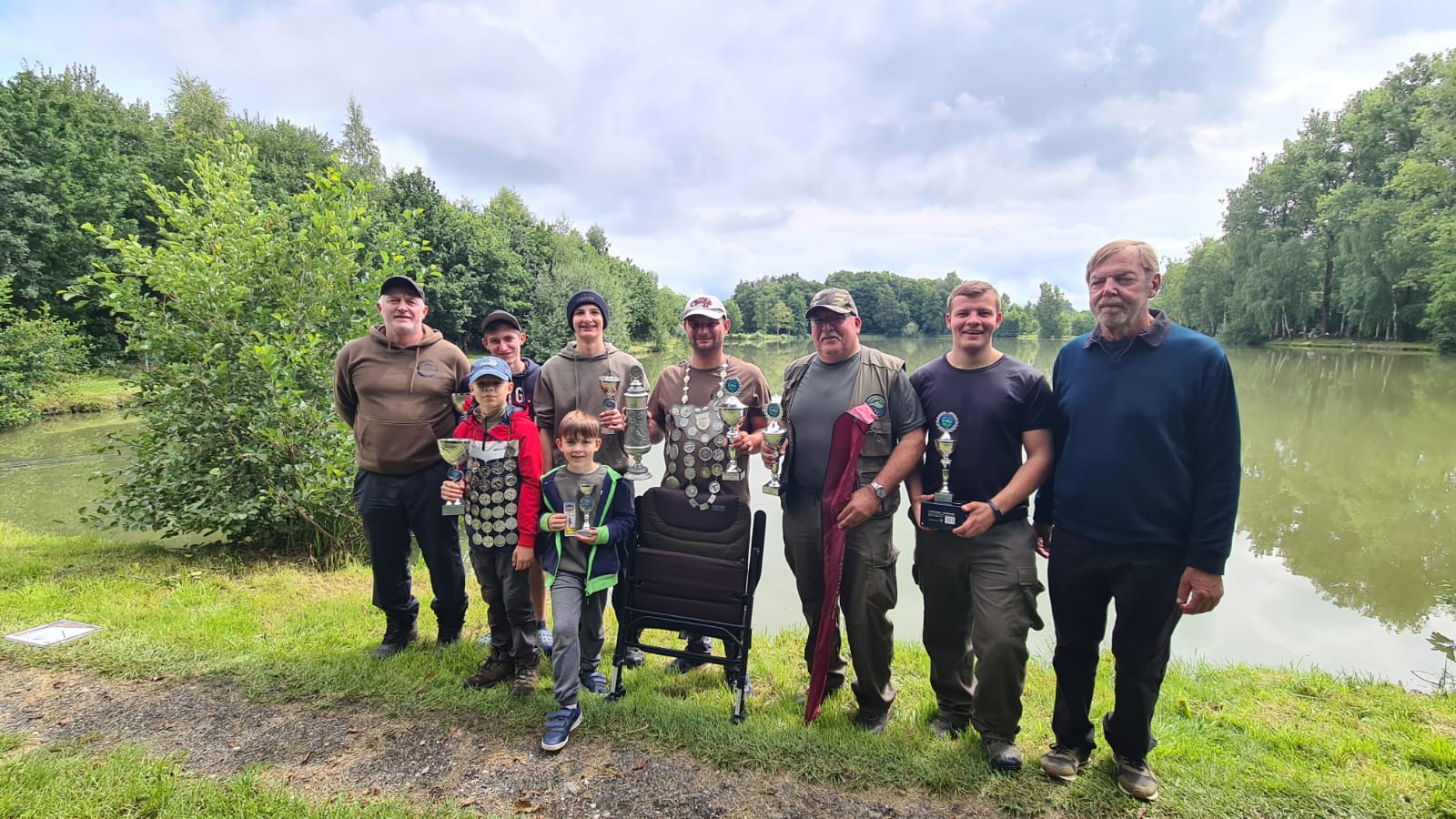 Gruppenbild Gewinner Königsfischen 2025